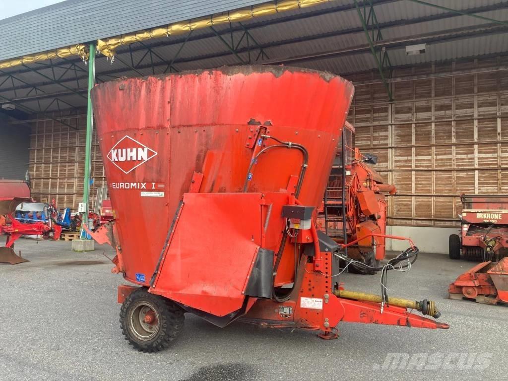 Kuhn EUROMIX 1    12m3 Animal feeders