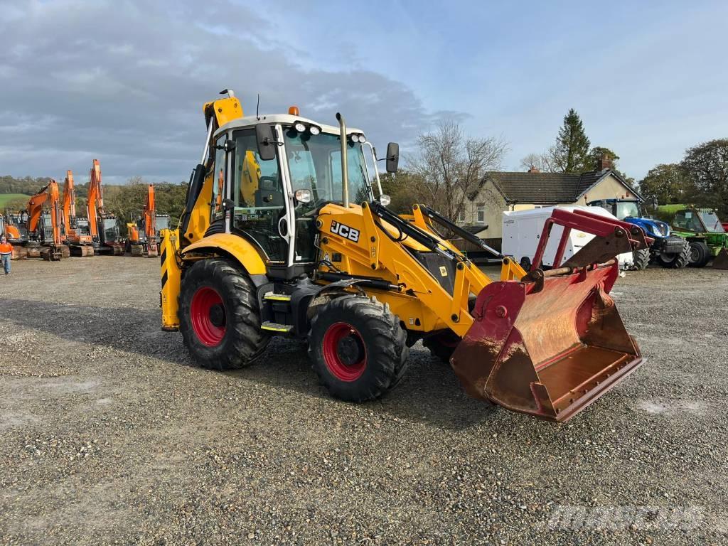 JCB 3 CX Backhoe loaders