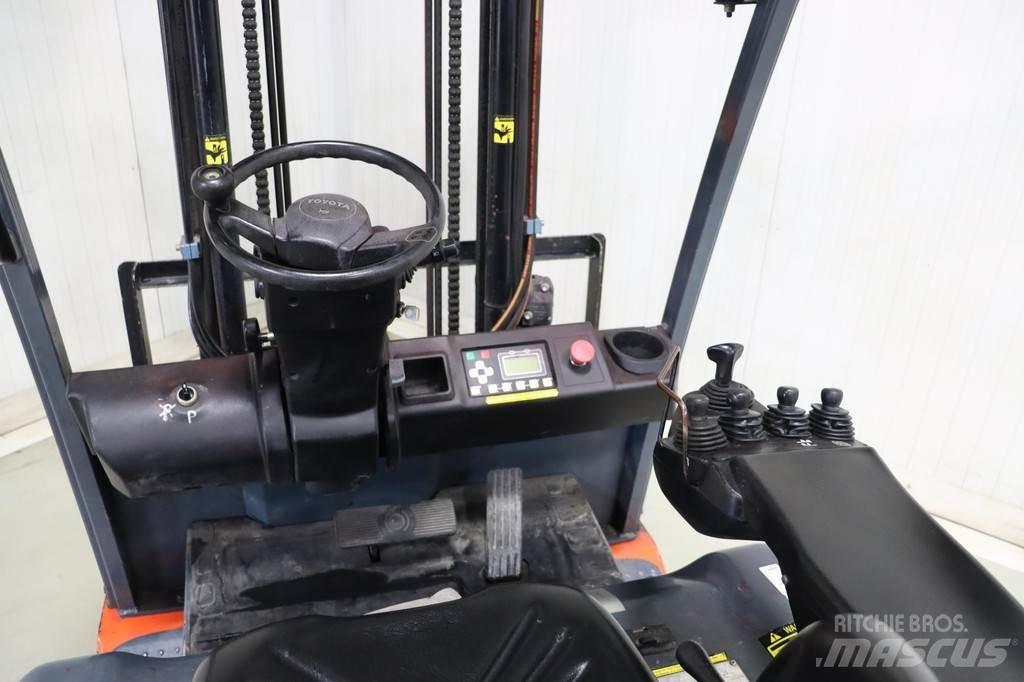 Toyota 8FBMT25 Electric forklift trucks