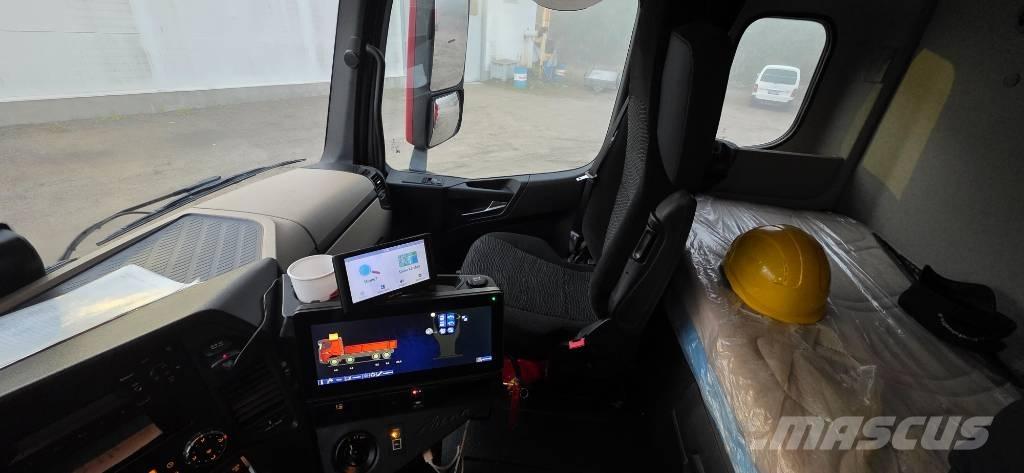 Sisu polar rock 625 Tipper trucks