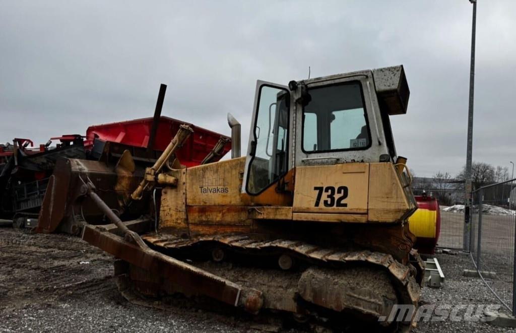 Liebherr 732 Crawler dozers