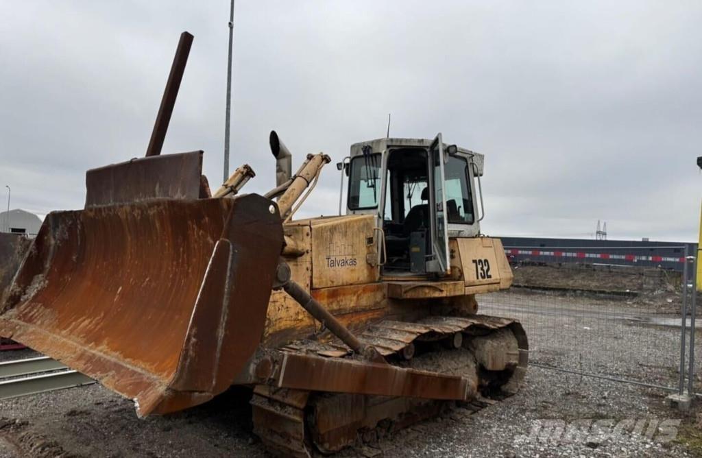 Liebherr 732 Crawler dozers