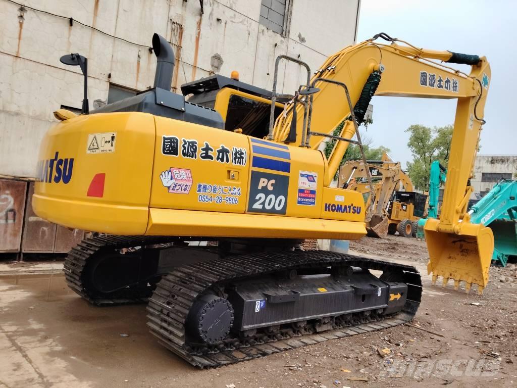 Komatsu PC 200-8 Crawler excavators