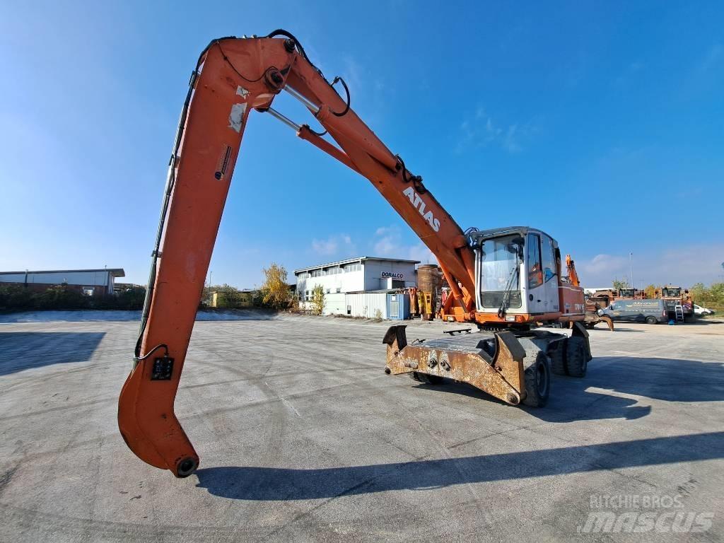 Atlas 1704 MI Waste / industry handlers