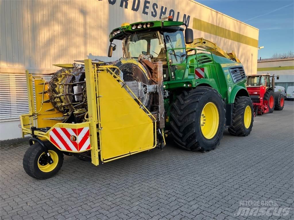 John Deere 9900i Forage harvesters