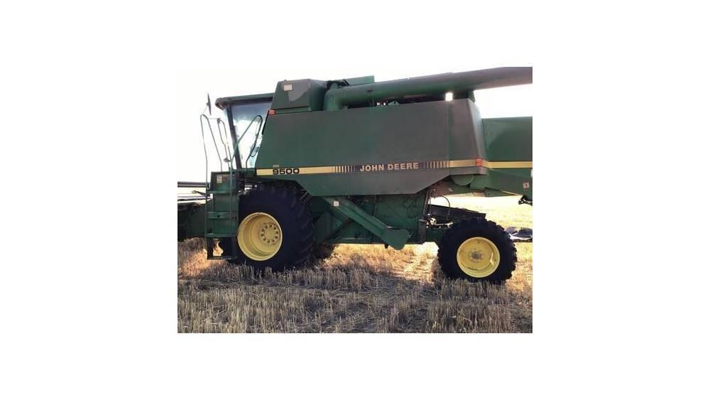 John Deere 9500 Combine harvesters