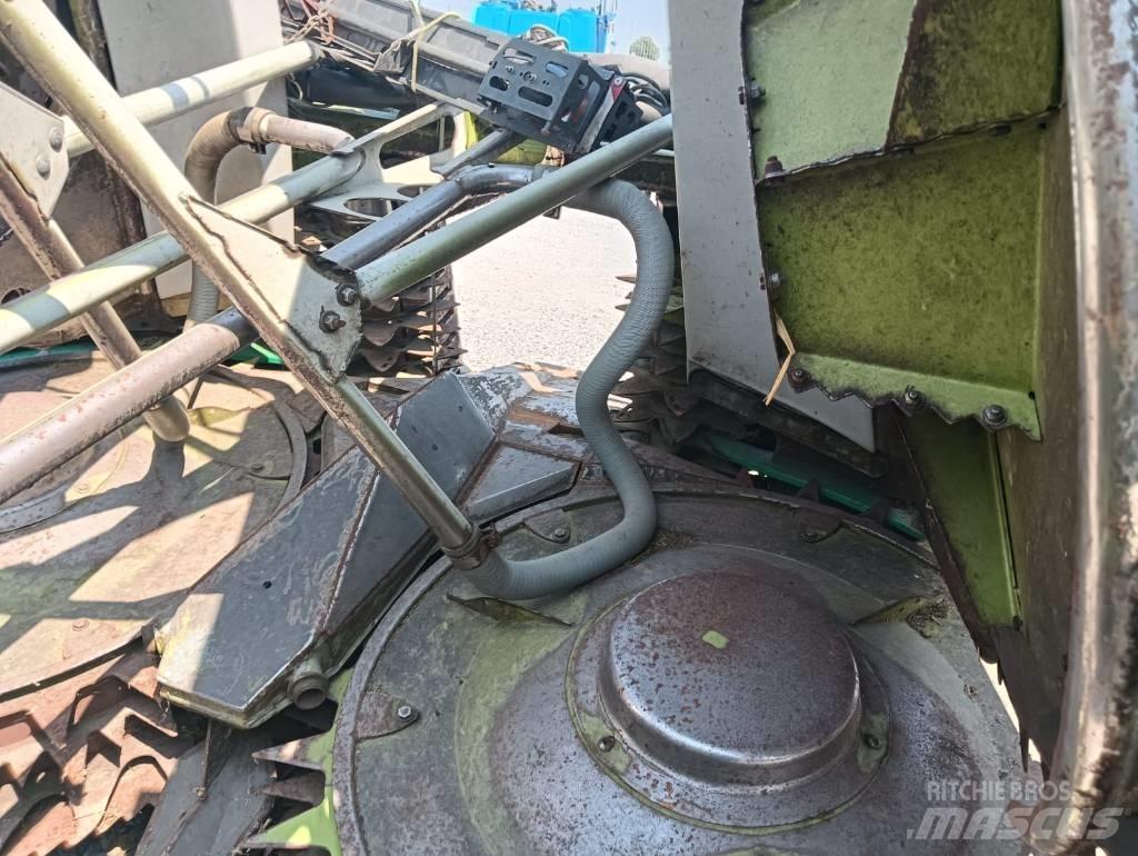 CLAAS Orbis 600 Self-propelled foragers
