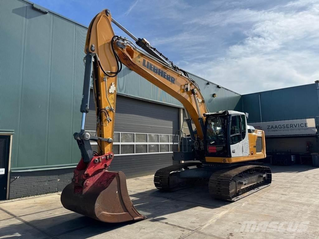 Liebherr R922 LC Crawler excavators