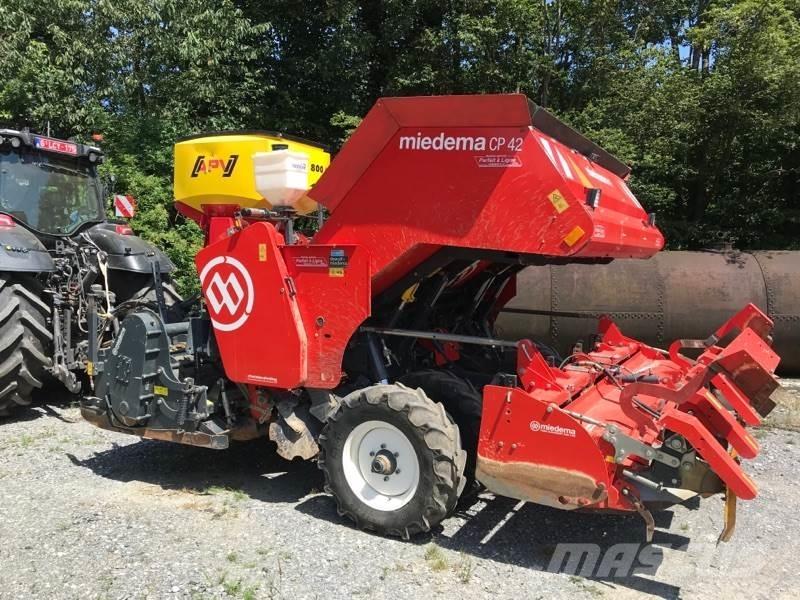 Miedema CP42 P 75H Potato planters