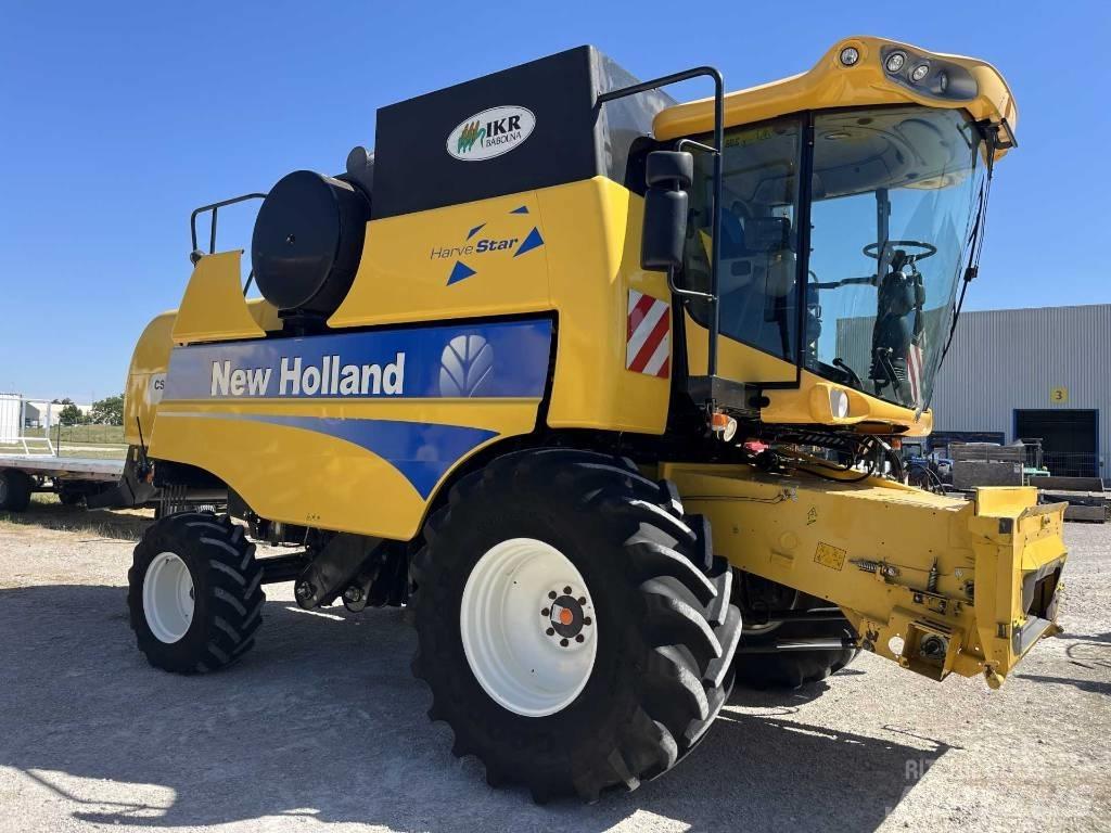 New Holland CSX 7060 Combine harvesters