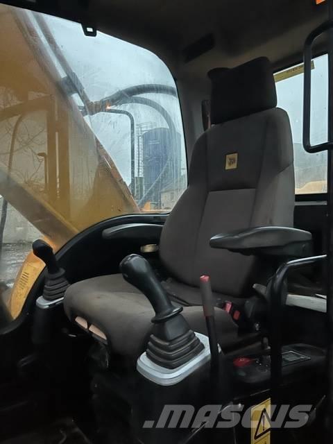 JCB JS 220 LC Crawler excavators