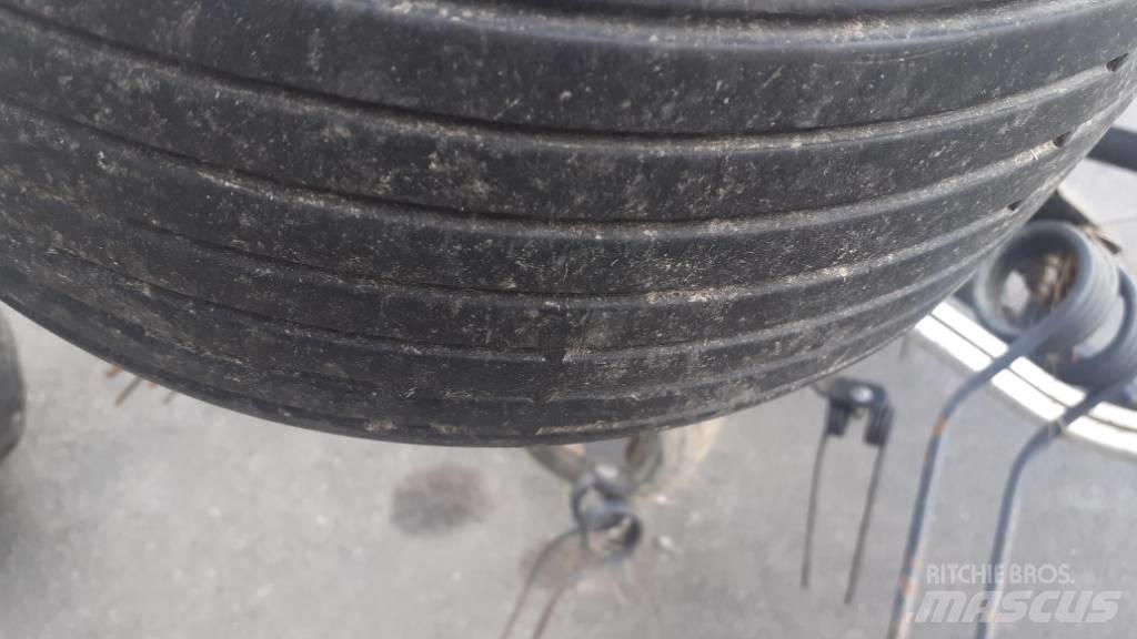 Vicon 1124C Rakes and tedders