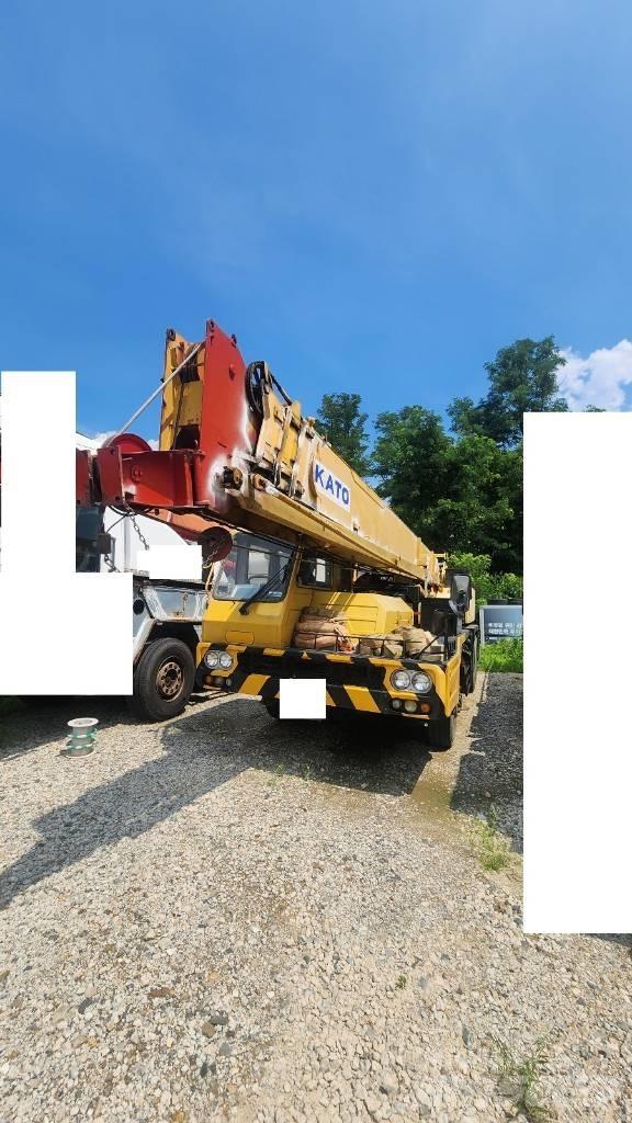 Kato NK 200 H V All terrain cranes
