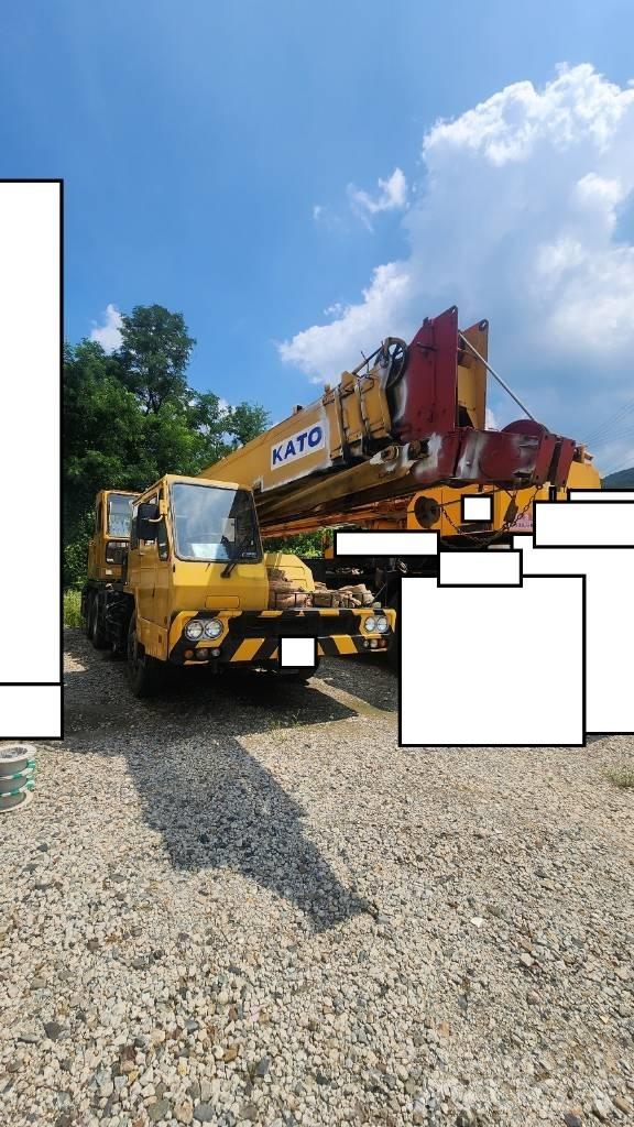 Kato NK 200 H V All terrain cranes