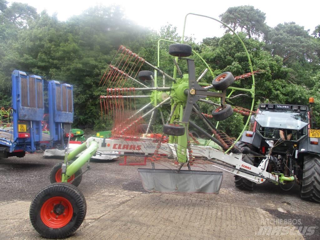 CLAAS Liner 2600 Rakes and tedders