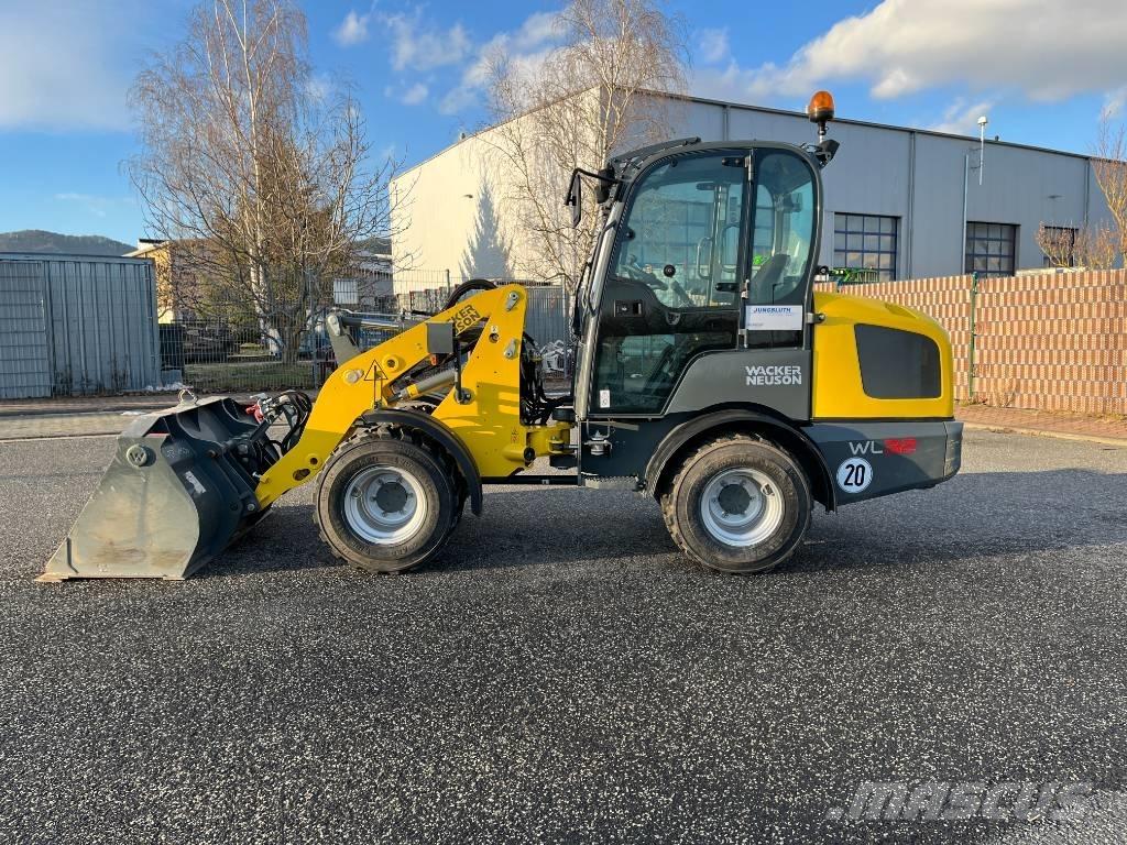 Wacker Neuson WL 32 Wheel loaders
