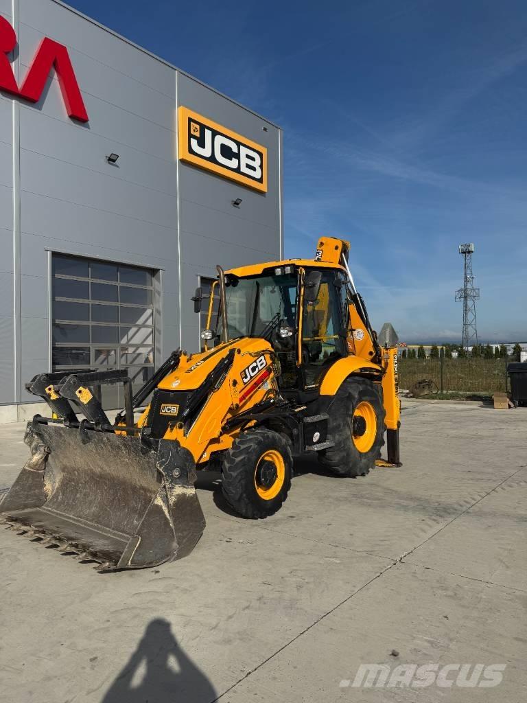 JCB 3 CX Backhoe loaders