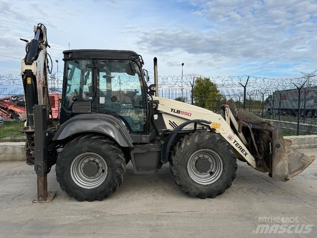 Terex TLB 990 Backhoe loaders