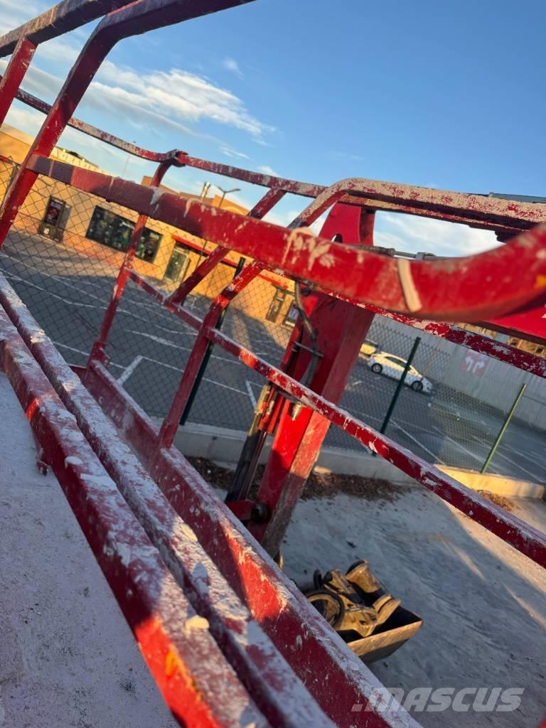 Haulotte Compact 8 Scissor lifts