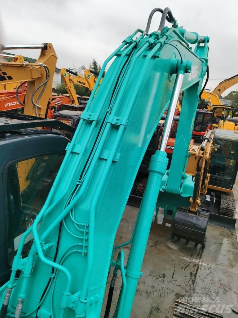 Kobelco SK 200 Crawler excavators
