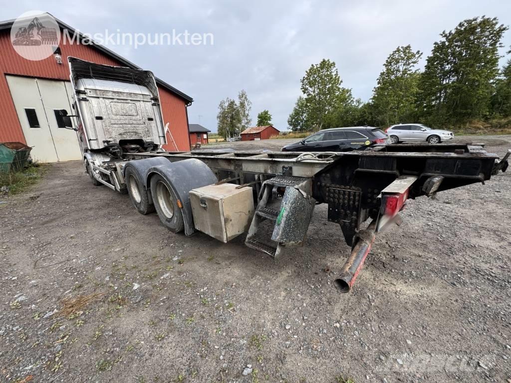 Scania R 730 LB Chassis Cab trucks