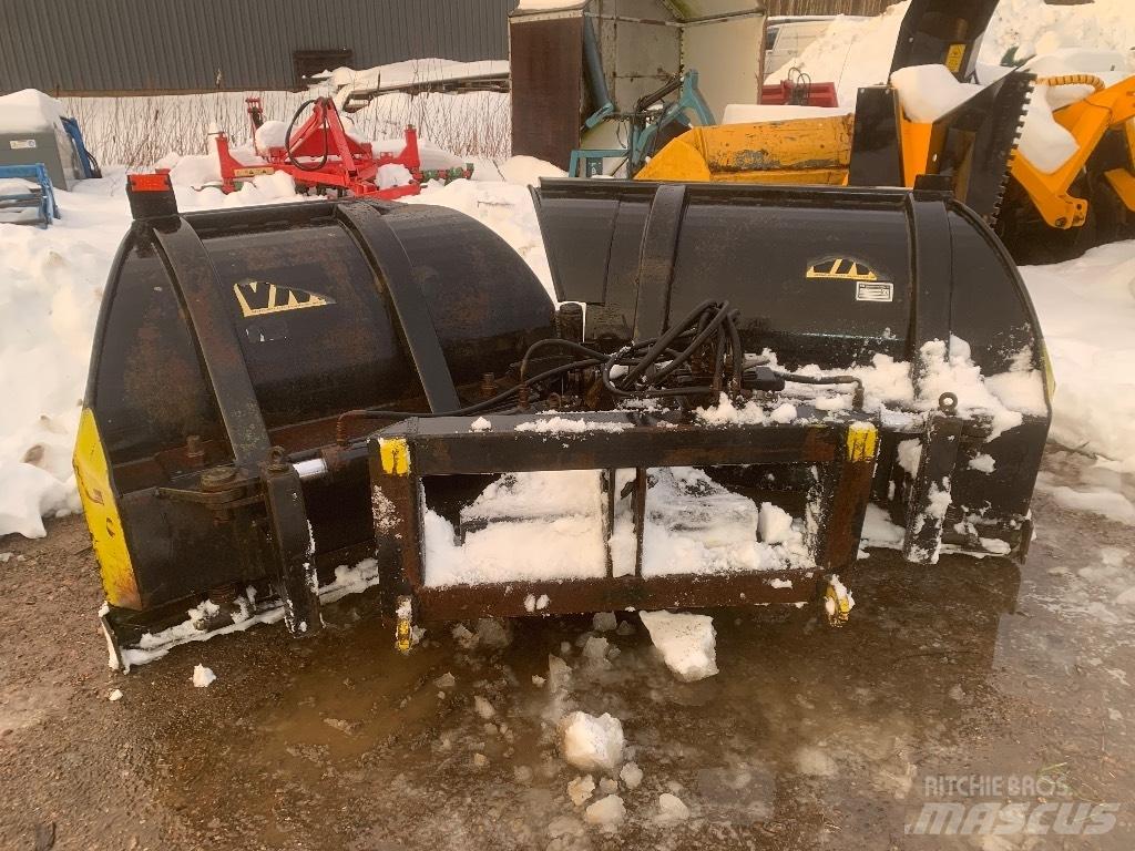 VM 280 NA Snow blades and plows