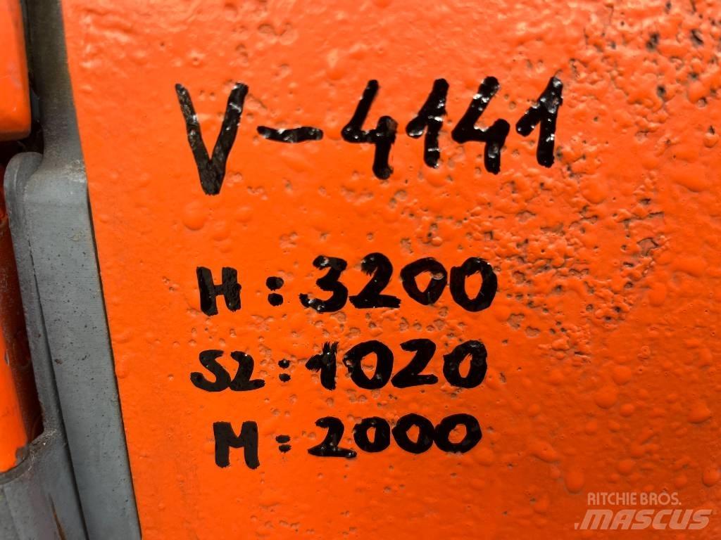 Grouve TOUCAN     V-4141 Vertical mast lifts