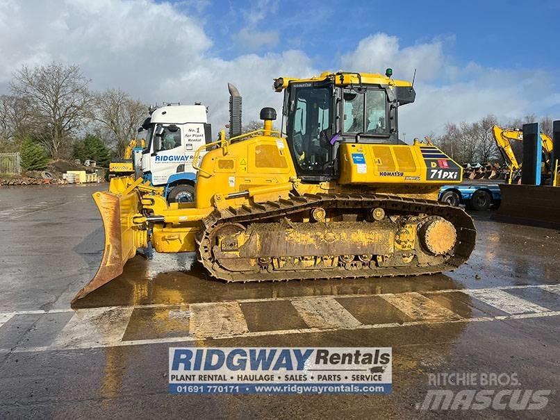 Komatsu D 71 PX-24 Crawler dozers