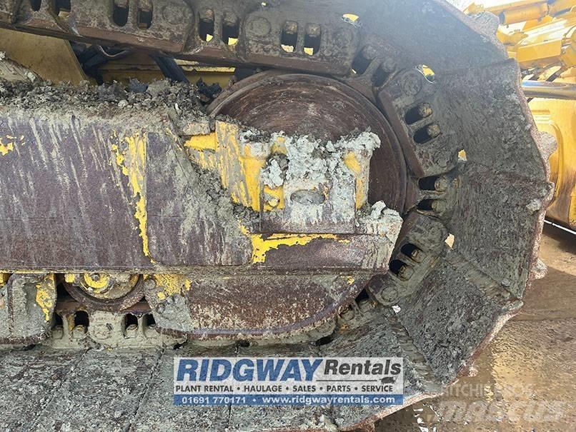 Komatsu D 71 PX-24 Crawler dozers
