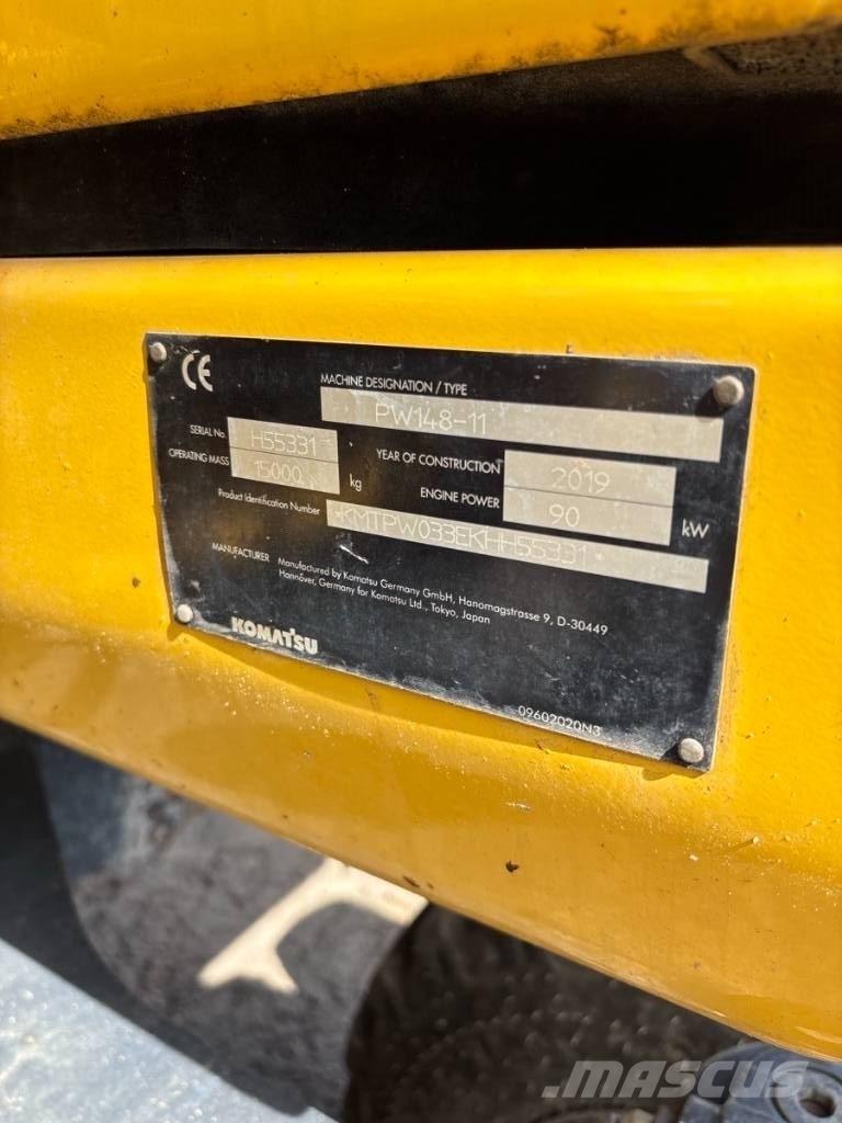 Komatsu PW 148-11 Wheeled excavators