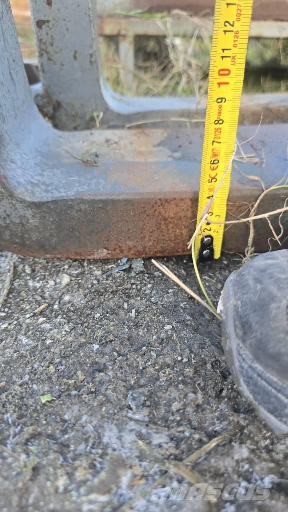  Pallgafflar 980kr Wheel loaders