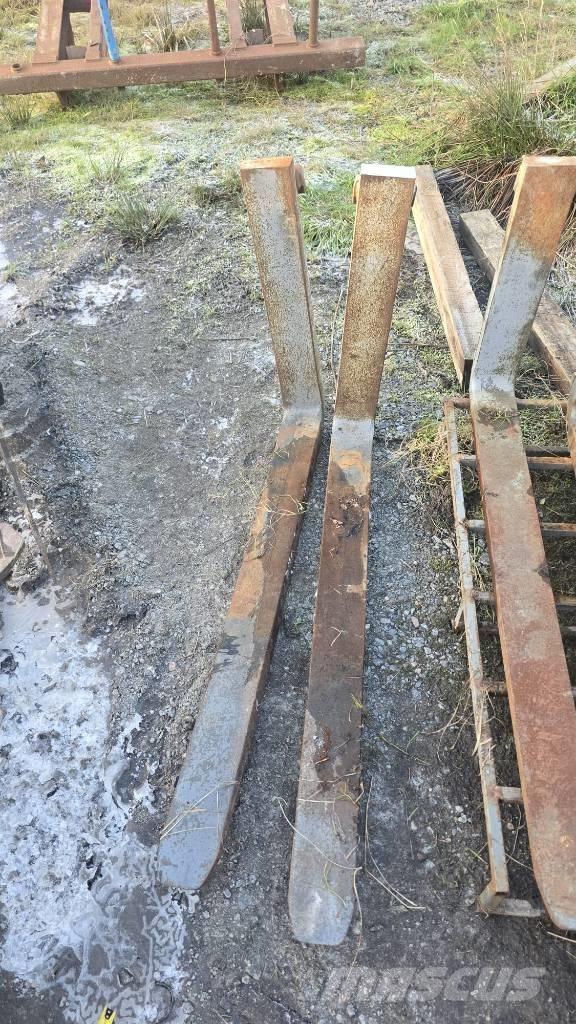  Pallgafflar 980kr Wheel loaders