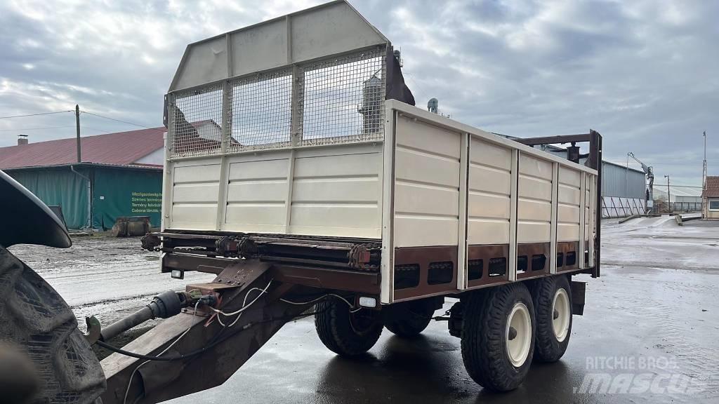  T088 Manure spreaders
