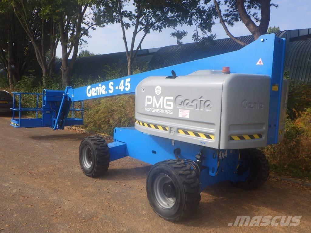 Genie S45 Telescopic boom lifts