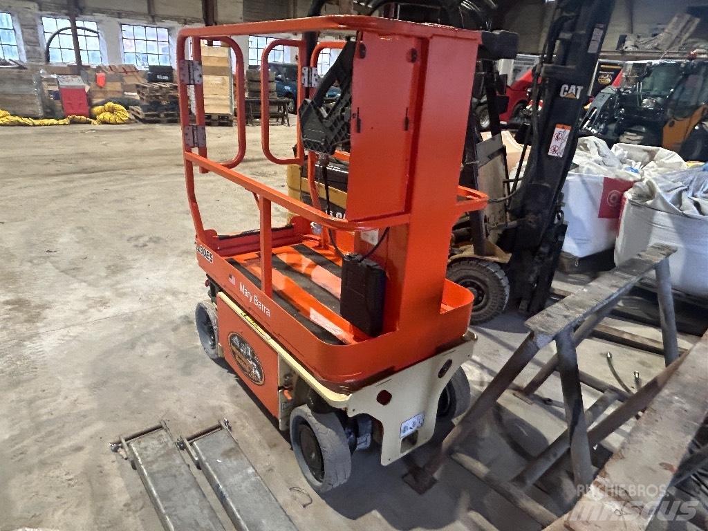 JLG 1230 ES Vertical mast lifts