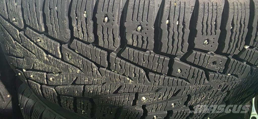 Toyota Hilux Pick up/Dropside