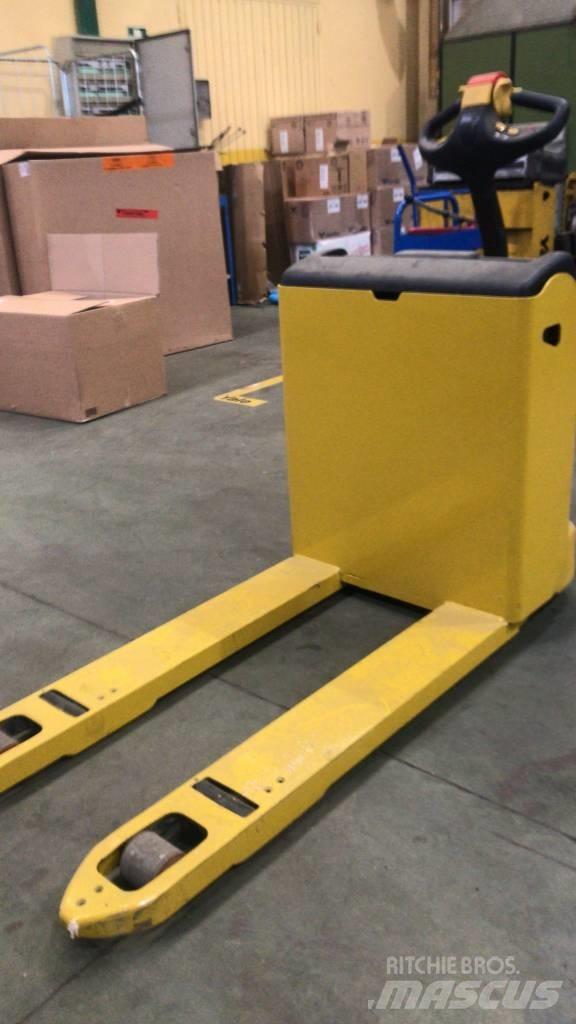 Yale MP18 Low lifter