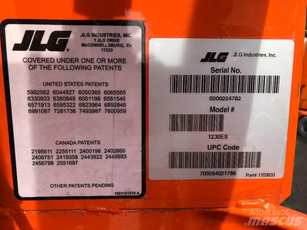 JLG 1230ES      V-3373 Vertical mast lifts