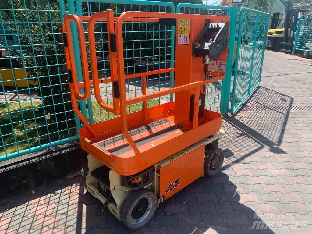 JLG 1230ES      V-3373 Vertical mast lifts