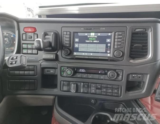 Scania R500 6x2 Tractor Units