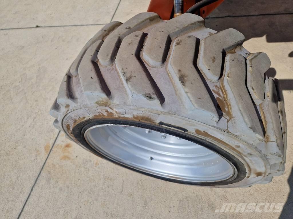 JLG M 600 JP R335 Articulated boom lifts