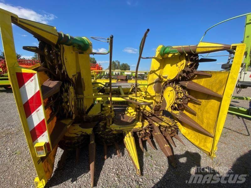 John Deere 7400 Self-propelled foragers