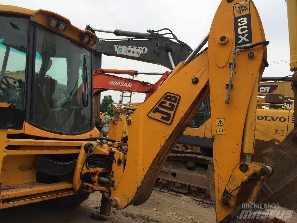 JCB 3cx Backhoe loaders