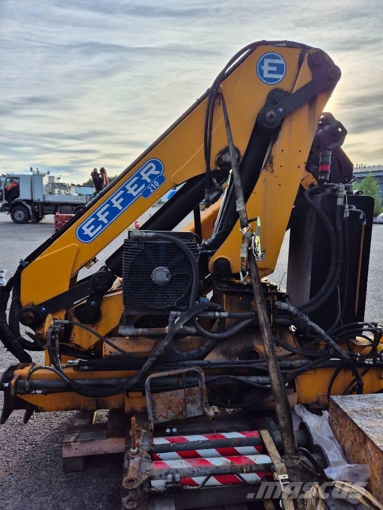 Effer 210 6S Loader cranes