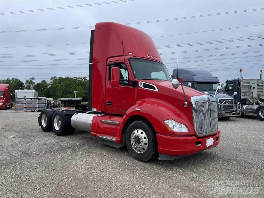 Kenworth T 680 Tractor Units