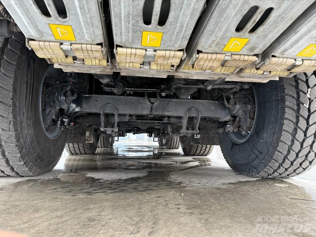 Liebherr LTM1120-4.1 All terrain cranes