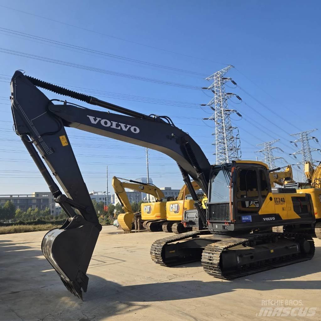 Volvo EC 240 Crawler excavators