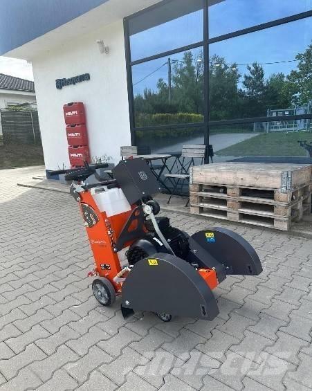 Husqvarna FS500E Construction - Others