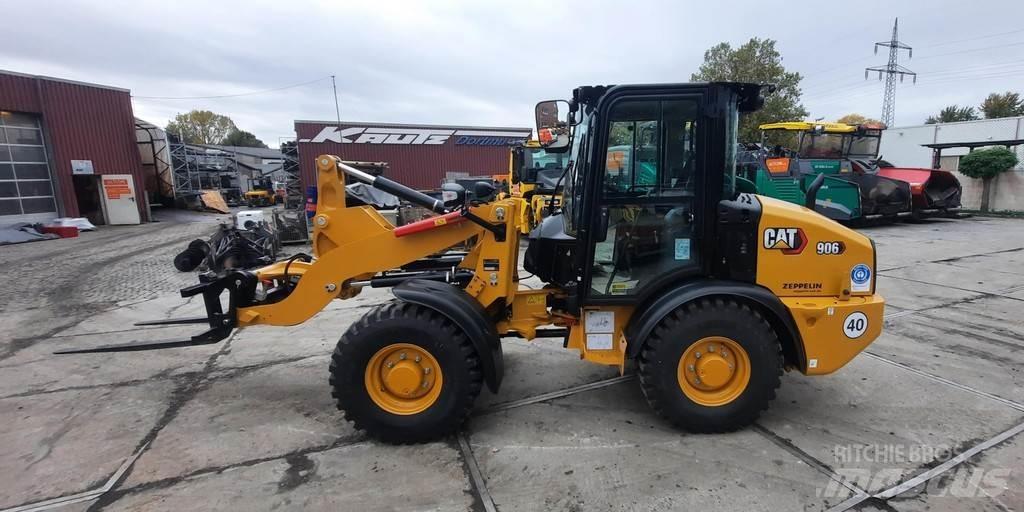 CAT 906 Wheel loaders