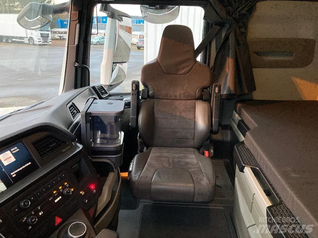 MAN TGX 26.510 Box body trucks